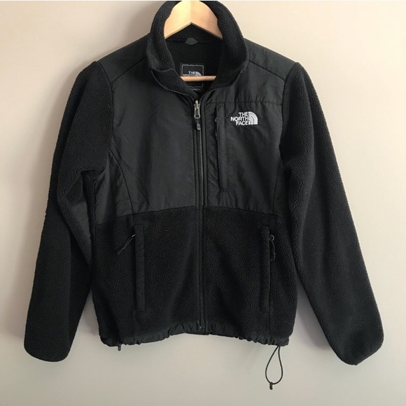 The North Face Jackets & Blazers - THE NORTH FACE Women’s Black Denali Zip-up Jacket